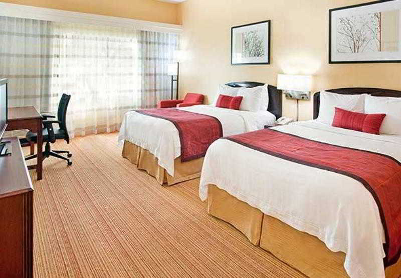 Отель Courtyard Houston Sugar Land/stafford