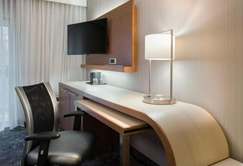 Отель Courtyard By Marriott Scranton Montage Mountain