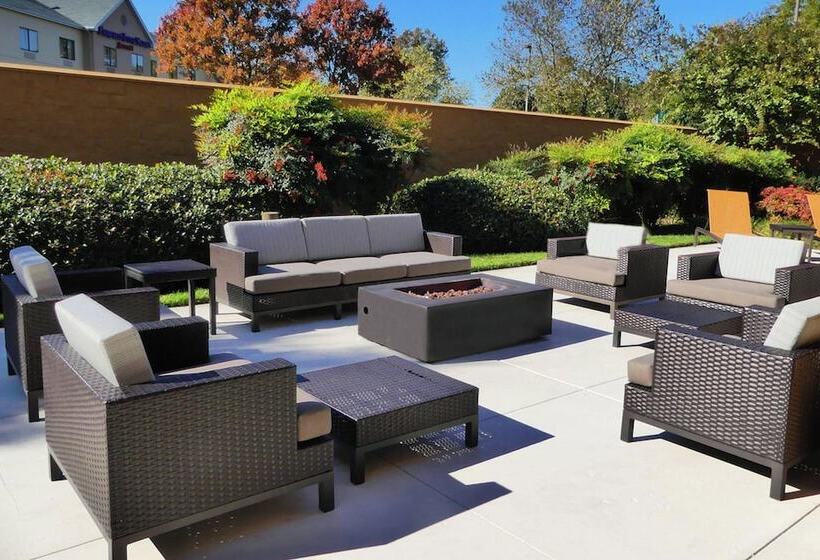 هتل Courtyard Chesapeake Greenbrier