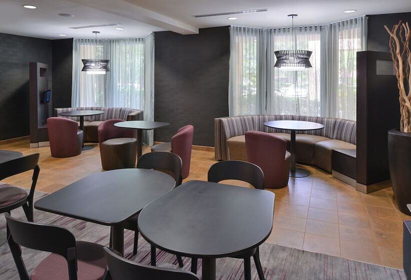 هتل Courtyard By Marriott Columbia Northeast/fort Jackson Area
