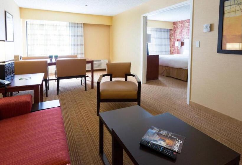 בית מלון כפרי Courtyard By Marriott Fort Collins