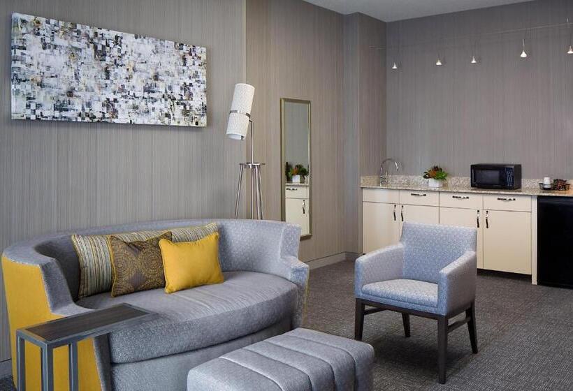 هتل Courtyard Grand Rapids Downtown