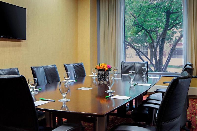 هتل Courtyard Grand Rapids Downtown