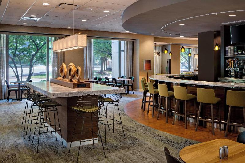 هتل Courtyard Grand Rapids Downtown