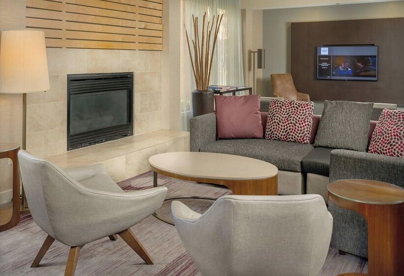 هتل Courtyard By Marriott New Haven Orange