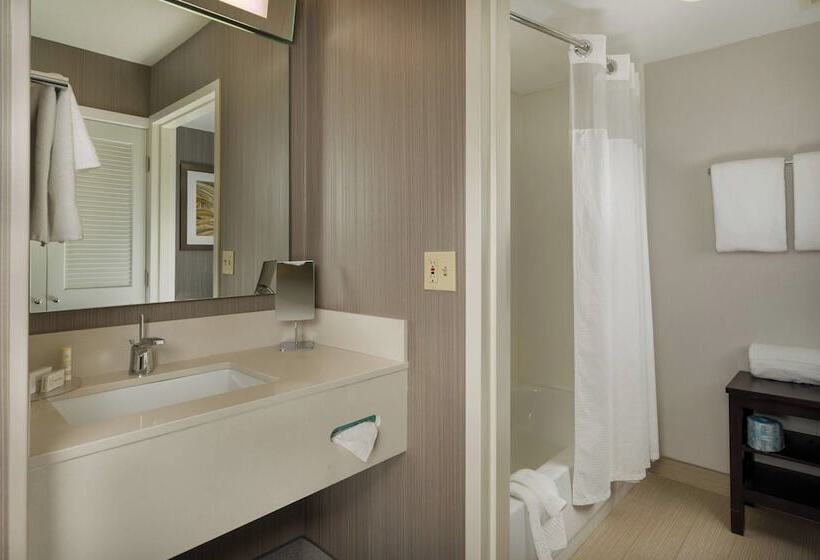 هتل Courtyard By Marriott New Haven Orange