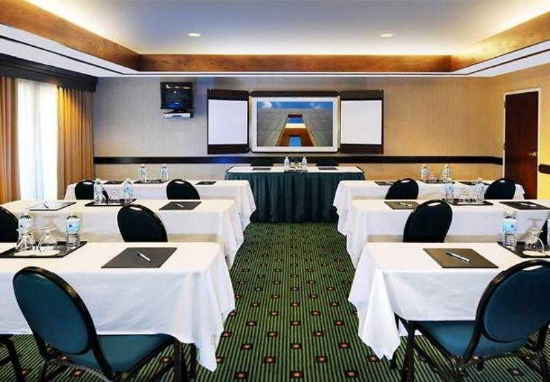 هتل Courtyard By Marriott Oklahoma City Northwest