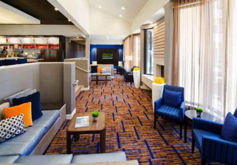 هتل Courtyard St. Louis Westport Plaza
