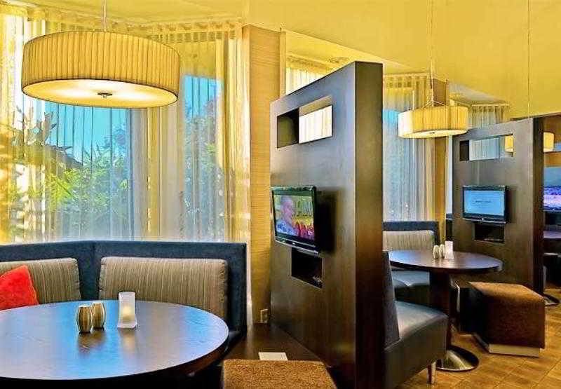 Отель Courtyard By Marriott Vacaville