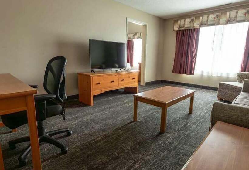 호텔 Crossings By Grandstay Inn And Suites