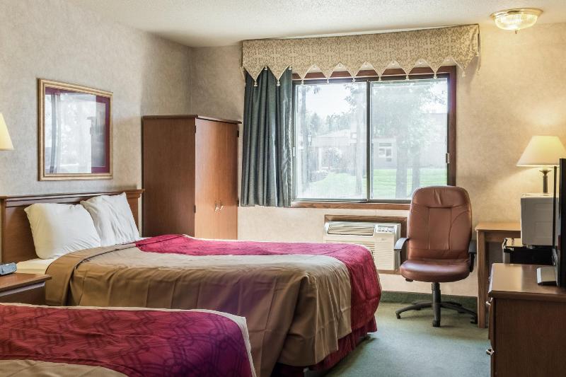 هتل Econo Lodge North
