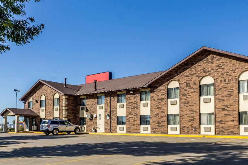 هتل Econo Lodge North