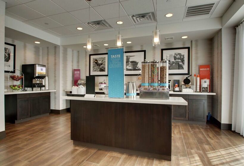 فندق Hampton Inn Pawtucket