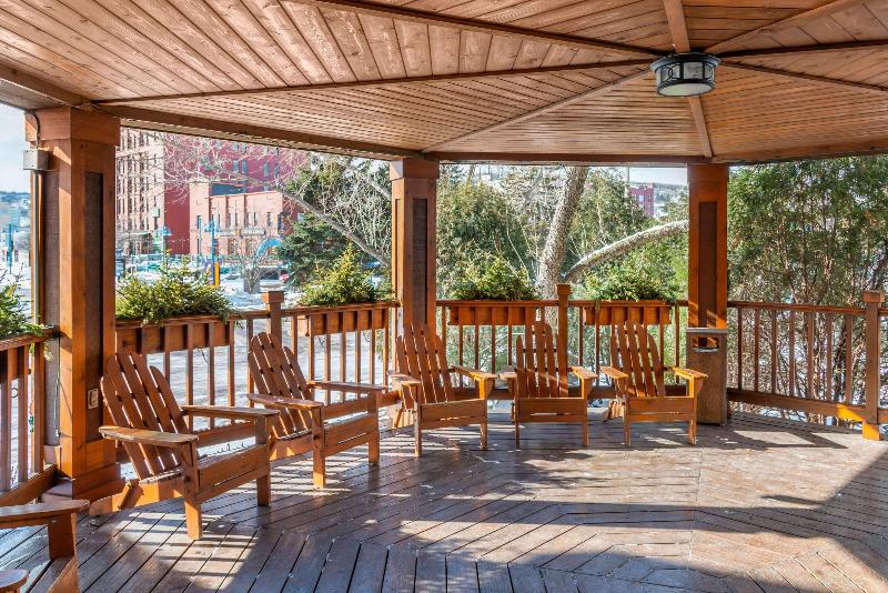 Lift Bridge Lodge, Ascend Hotel Collection