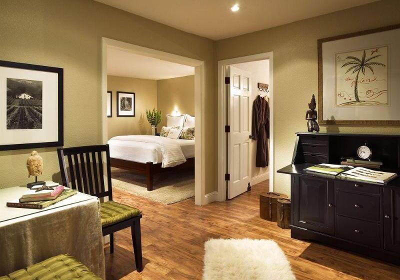 هتل Milliken Creek Inn