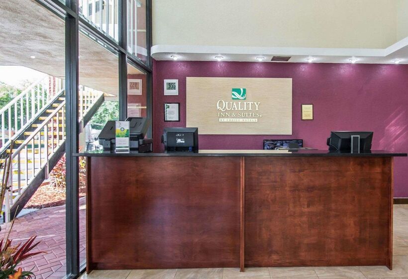 酒店 Quality Inn & Suites At Tropicana Field