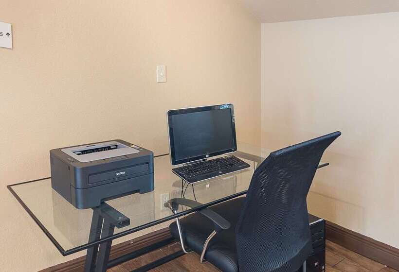 هتل Quality Suites