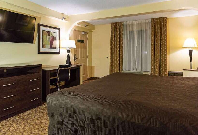 فندق Rodeway Inn And Suites Clarksville