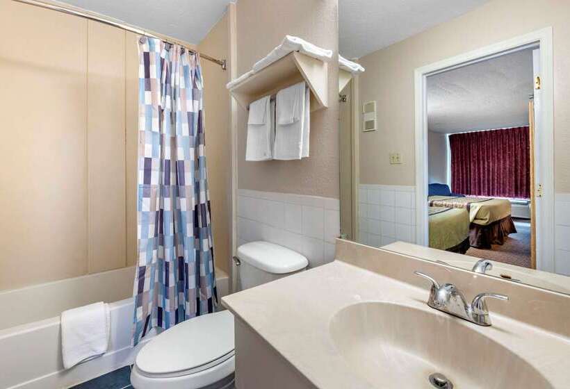 فندق Rodeway Inn