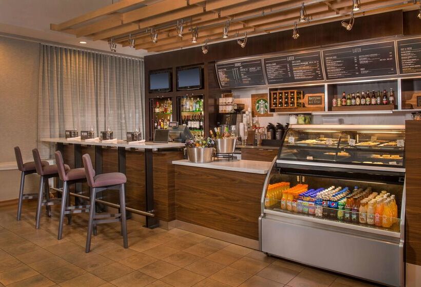 هتل Sonesta Select Arlington Rosslyn
