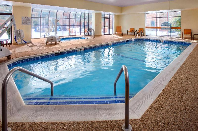 Отель Sonesta Select Boston Milford