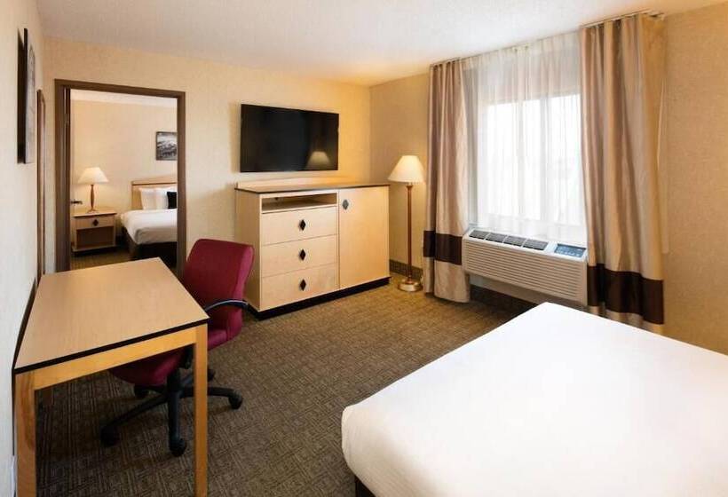 Sylo Hotel Denver Airport, A Ramada By Wyndham