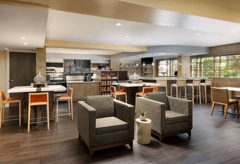 فندق The Anza  A Calabasas