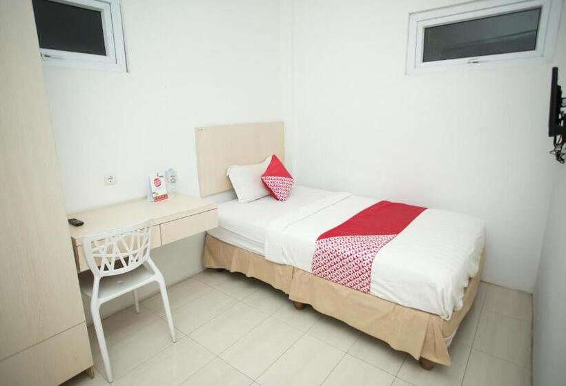 هتل Oyo 850 Lapan Lapan