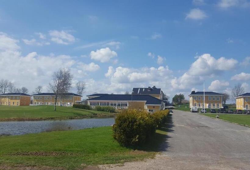 Melleruds Golfklubb Bed & Breakfast