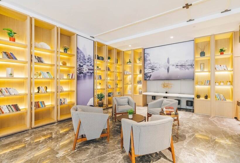 Atour Light Hotel Tangshan Exhibition Center