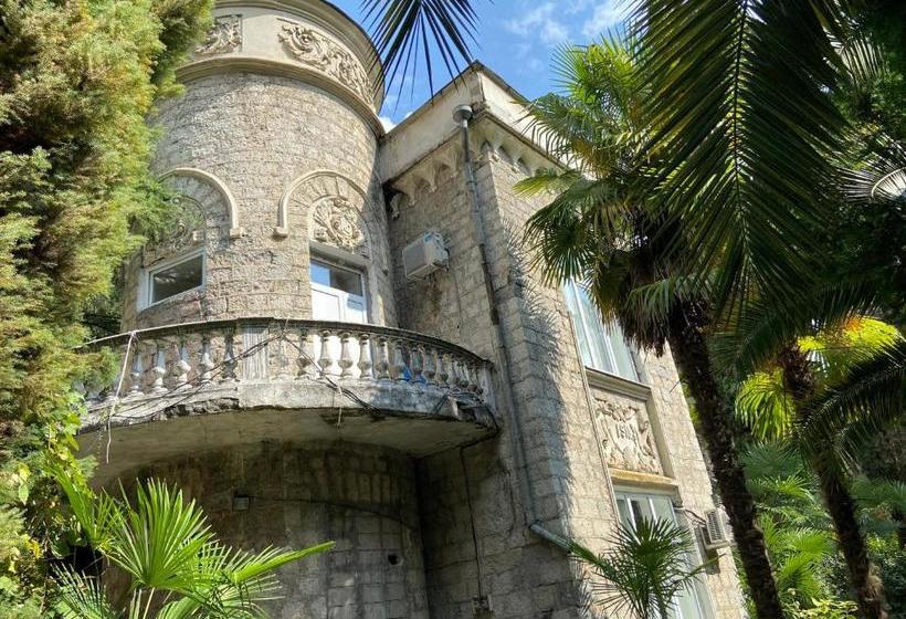 Gagra Hotel Printsevskii Zamok