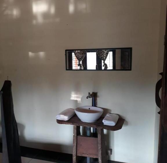 پانسیون Sumatra Cheeky Monkeys