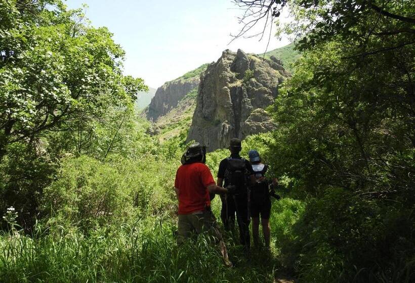 هتل کپسول Ranger Campus Eco Lodge