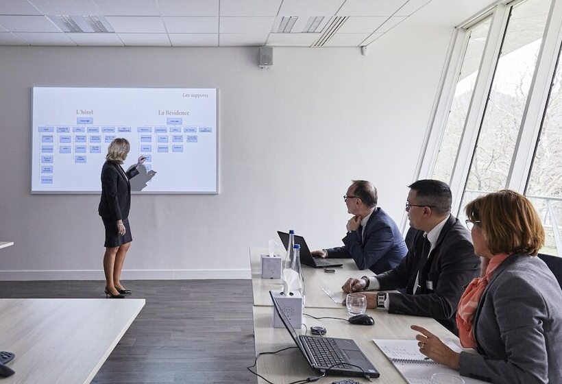 ホテル Eau Thermale Avène L Hôtel