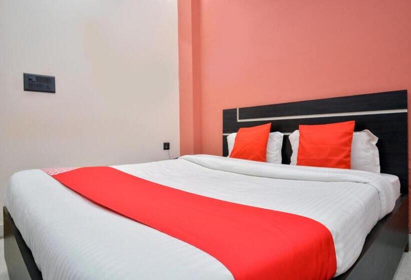 فندق Oyo 28000  Shivay Residency