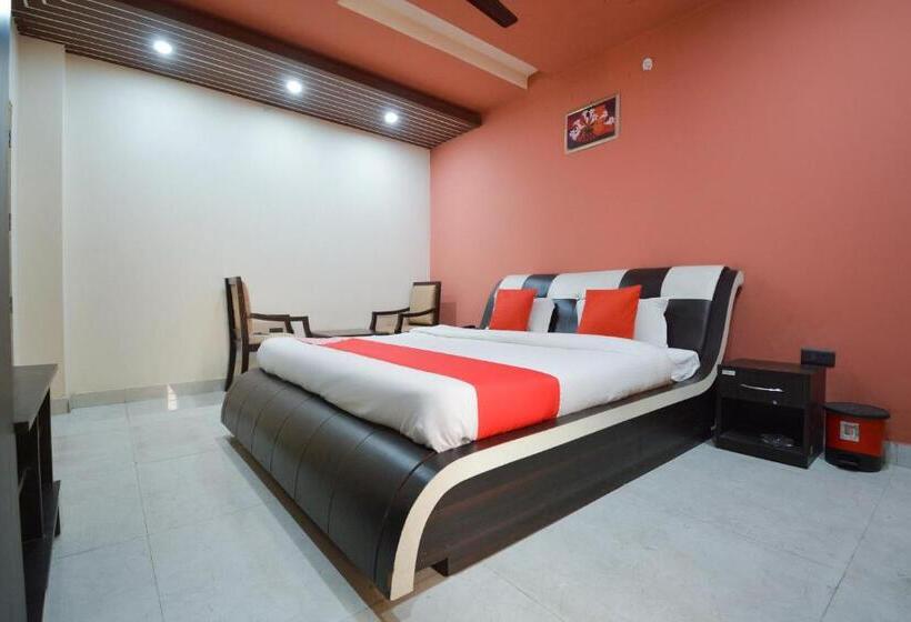 فندق Oyo 28000  Shivay Residency