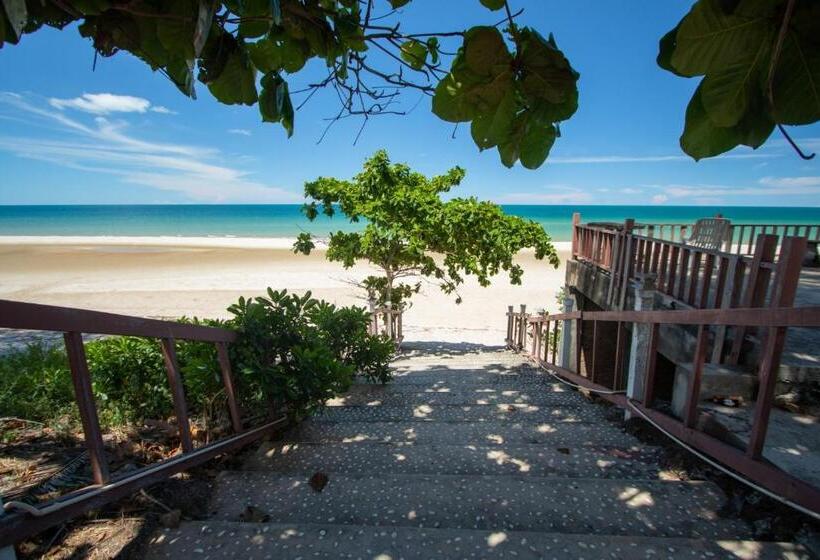 פנסיון หาดทรายขาวรีสอร์ท
