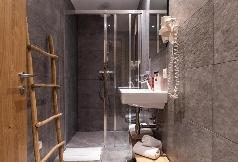Aparthotel Herzblick Gmbh