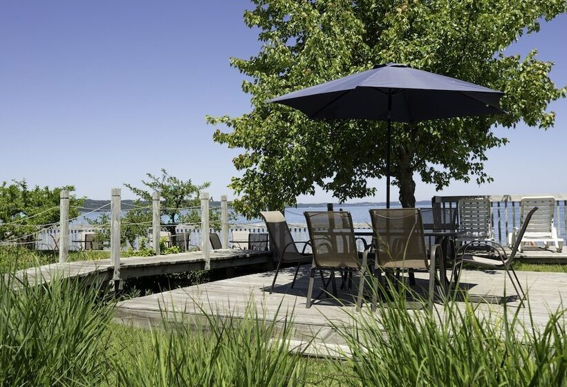 هاستل Brio Beach Inn