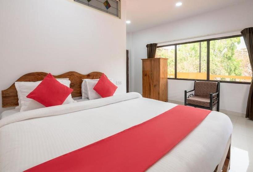 پانسیون Oyo 7325 Celjoan Guest House Standard