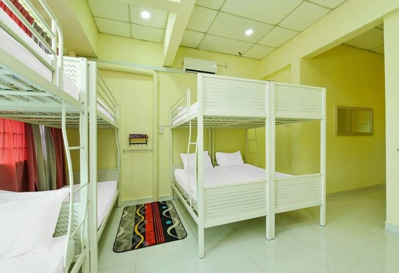 فندق Spot On 90163 Kpfb Roomstay 2   Hostel