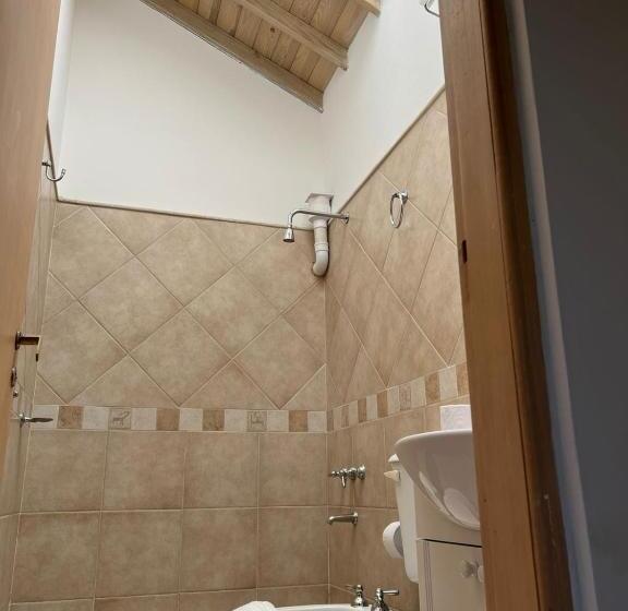 Los Aromos De Valeria