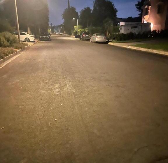 پانسیون The Village