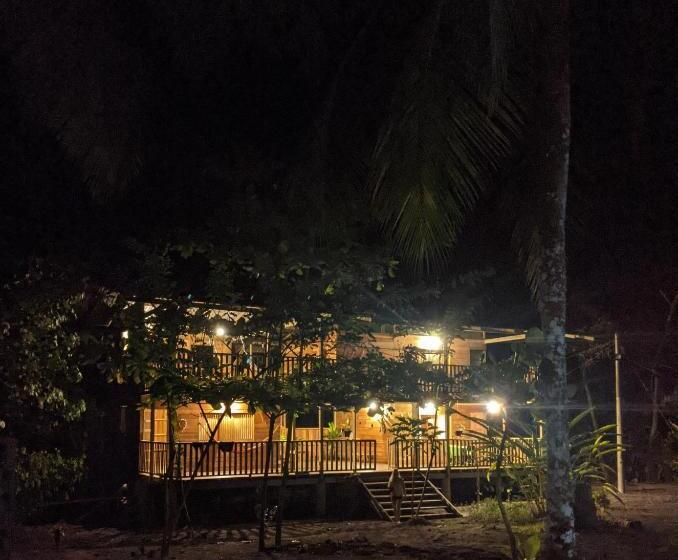 هتل Paraiso Escondido