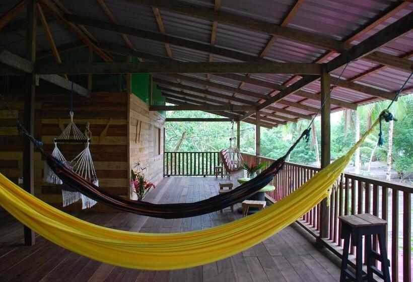 هتل Paraiso Escondido