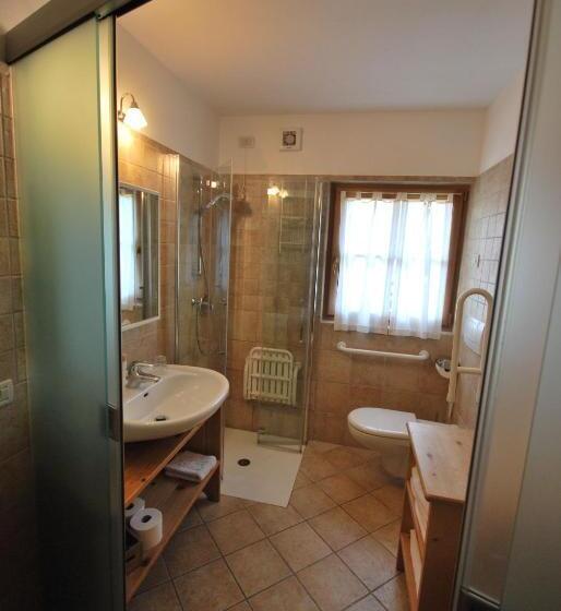 فندق Agriturismo Maso Corradini