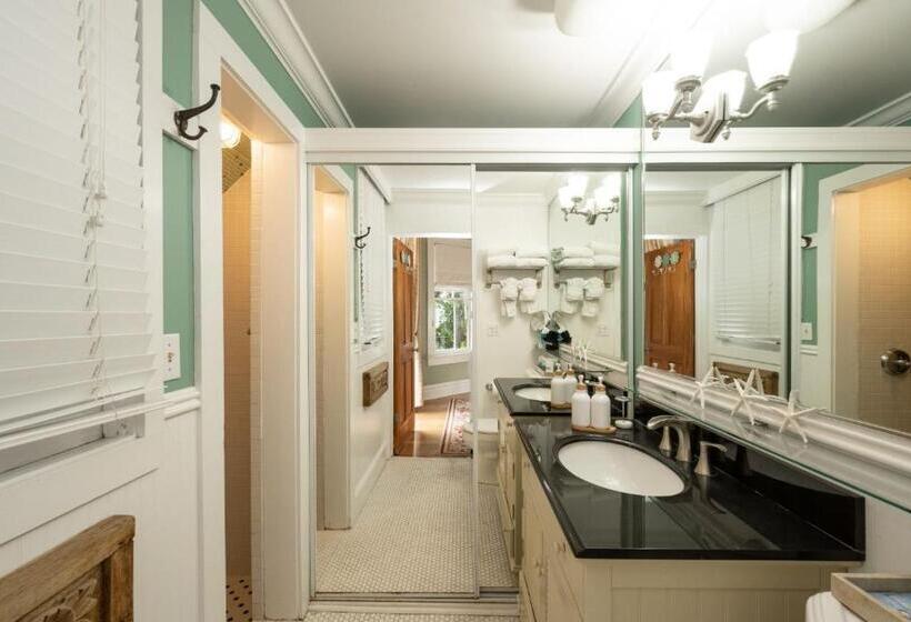 فندق The Mermaid & The Alligator