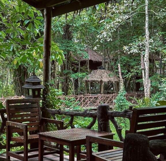 Khao Sok Paradise Resort