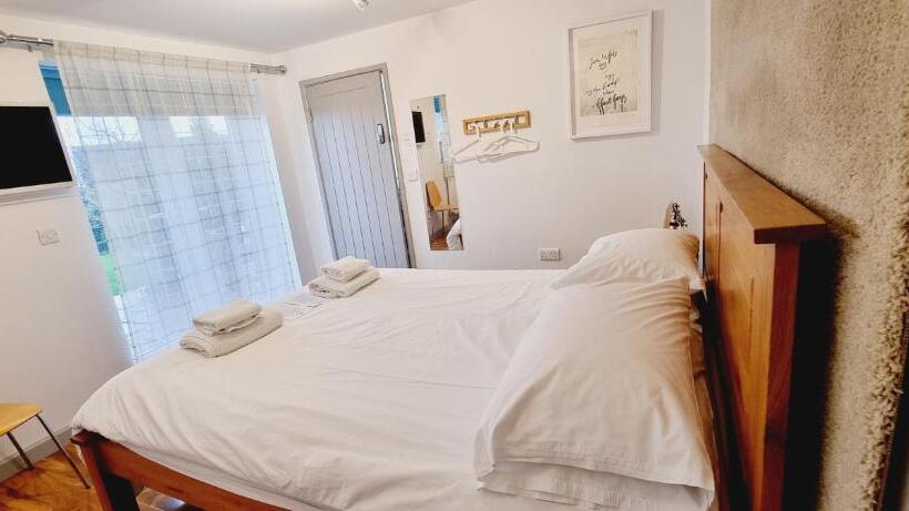 Пансион B Simply Rooms