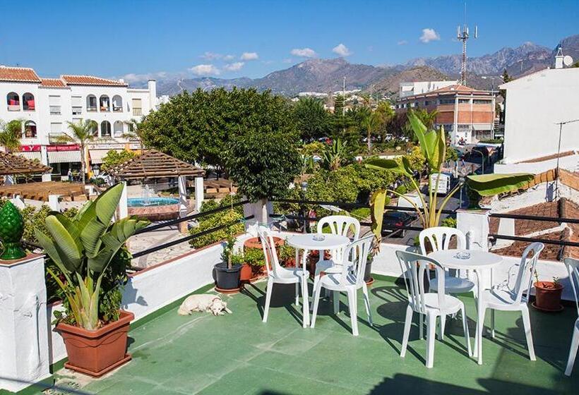 پانسیون Hostal Sol Y Mar